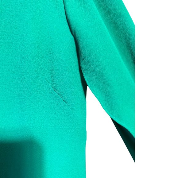 Jessica Simpson Bow-Back Flutter-Sleeve Dress in size 4 - Picture 5 of 10